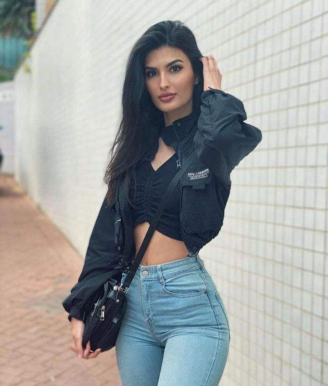 西班牙首相桑切斯:副首相兼财政部长将离开政府。