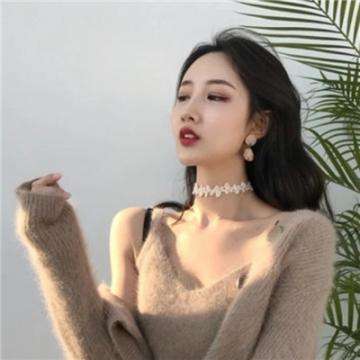 “贞洁是女孩最高贵的嫁妆,堕胎是断祖先血脉”,四川一公交车车身标语引争议